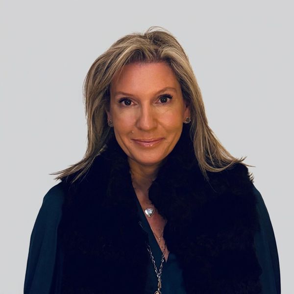 Portrait of Janet Balis